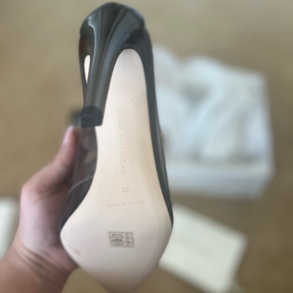 NEW Good American Cinder-F*ckin-Rella Light Smoke Heel, size 10 - Picture 4 of 9